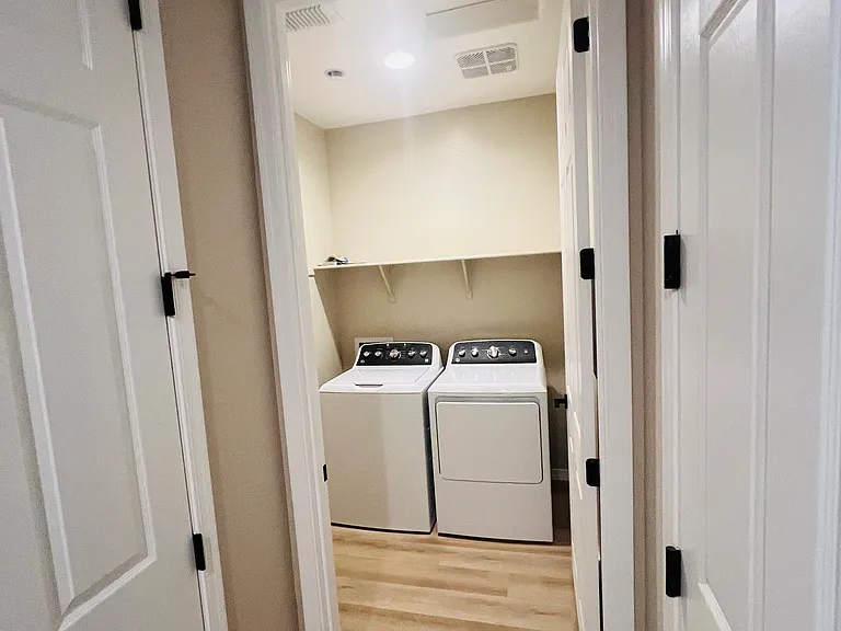 946 W Macaw Dr — Photo 28