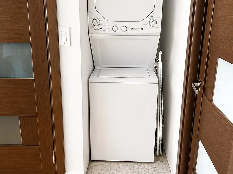 738 Humboldt St #3 — Photo 8