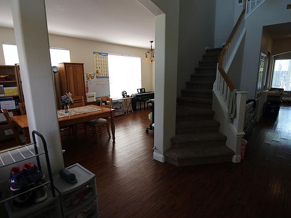 4th image of 157 Winslow Dr