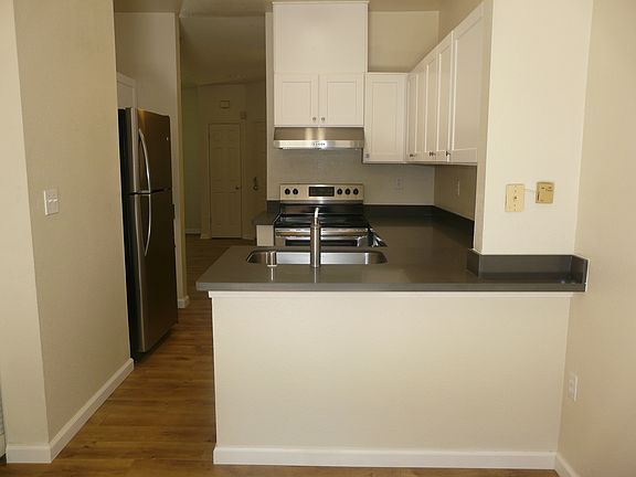 5th image of 15 S 24th St