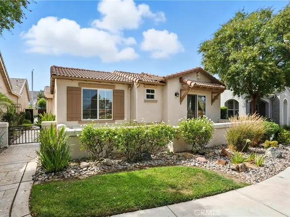270 Cog Hill Ln, Hemet, CA 92545