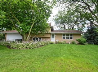 10S173 Ridge Rd, Naperville, IL 60565
