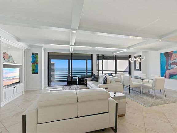 4th image of 4751 Gulf Shore Blvd N #Penthouse 7