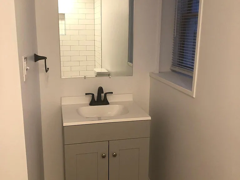 18 Garden Ln — Photo 8
