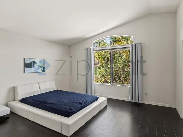 5215 Manderston Dr — Photo 23
