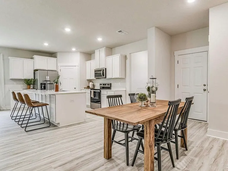 4659 Eider Rd — Photo 4