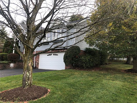 2nd image of 1033 Quincy Dr