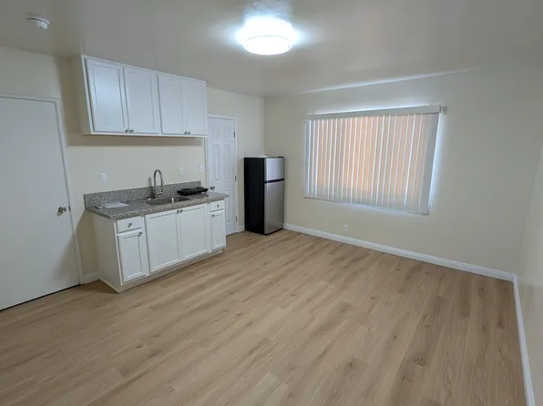 517 S Eucalyptus Ave APT 7, Inglewood, CA 90301