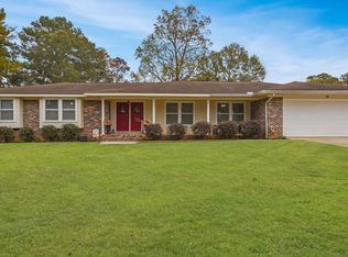 2002 Hardwick Dr, Dothan, AL 36303