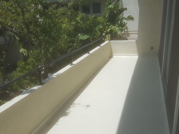 5th image of 1122 18th St APT 203