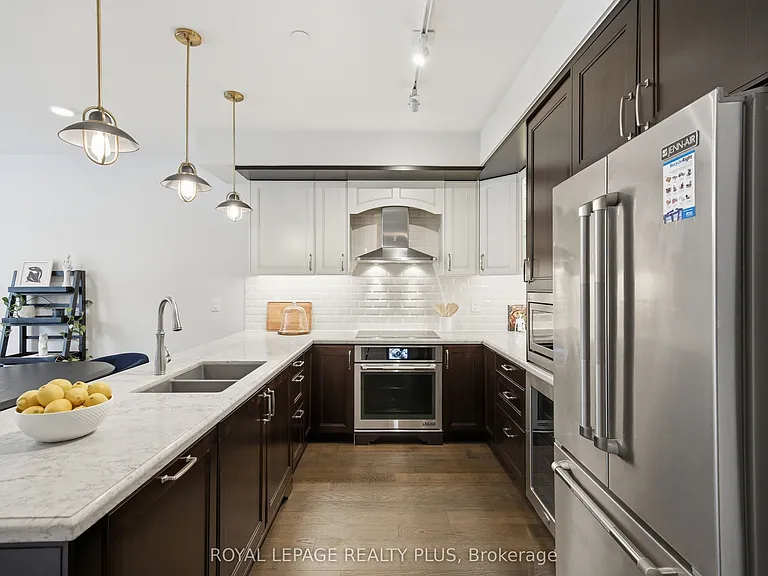 1575 Lakeshore Rd W #117 — Photo 11