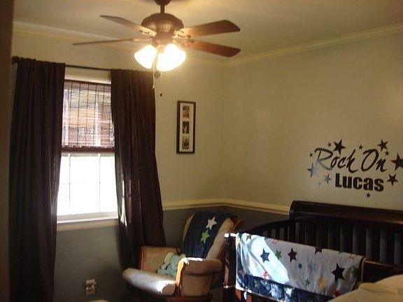 3rd image of 113 Foxfire Ct