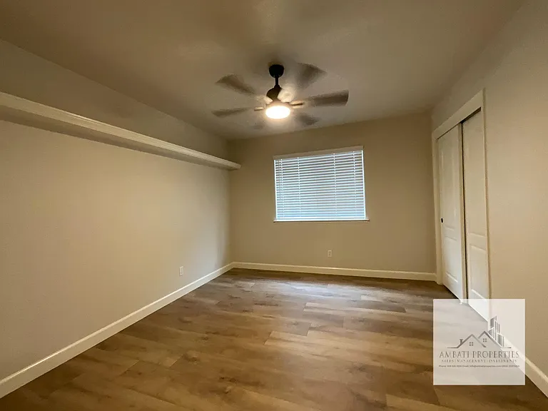 1834 E Lester Ave — Photo 18