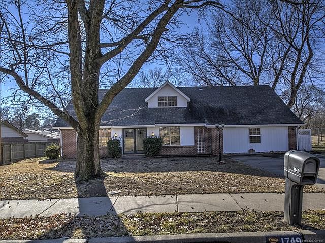1st image of 1749 Harned Dr