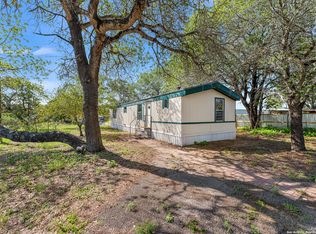 23103 Grand Spg, Elmendorf, TX 78112