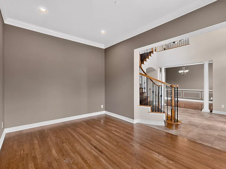 475 Fenwick Dr — Photo 12