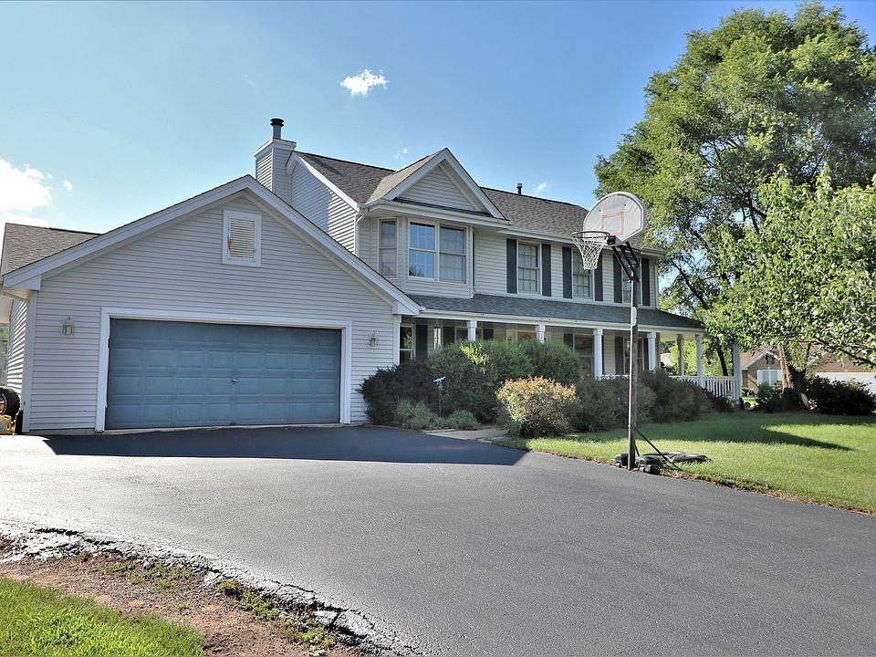 1st image of 14 Woodloch Forest Dr