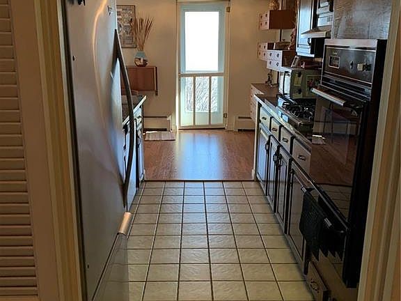 5th image of 103 Gedney St APT 1A