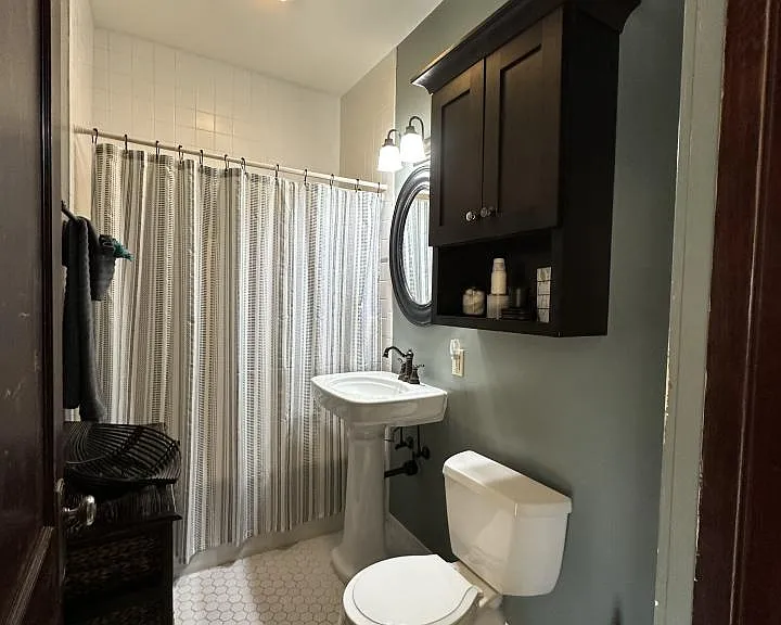 2403 2nd Ave N #7 — Photo 8