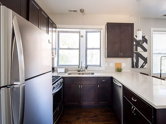 2nd image of 2048 N Damen Ave #3E