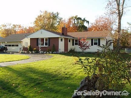 1st image of 9190 Applewood St