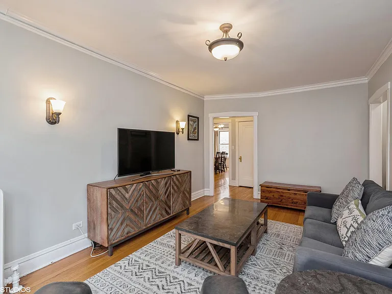 611 Washington Blvd #1S — Photo 1