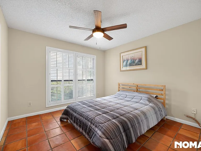 5314 Oak Bay Dr E — Photo 11