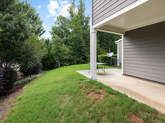 4th image of 100 Castien Cove Pl
