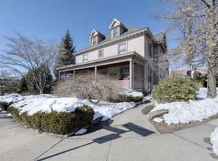 10 Cedar St, Worcester, MA 01609