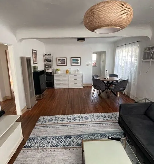 4354 Coolidge Ave — Photo 4