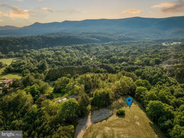 B10 & B11 Spur Dr, Rileyville, VA 22650