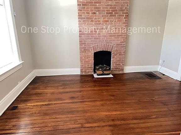 3rd image of 311 Wabash Ave