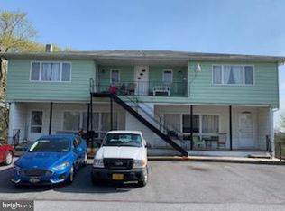 105 Hazel St APT 2, Hamburg, PA