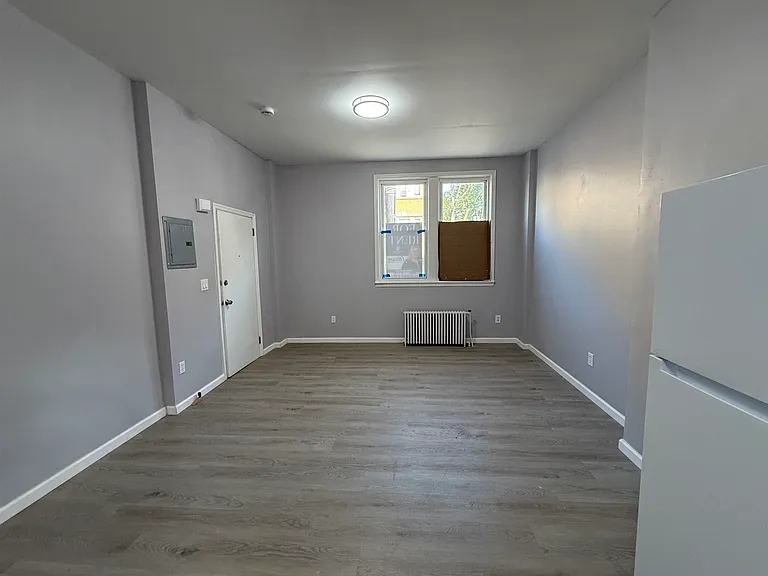 423 Baldwin Ave #1 — Photo 4