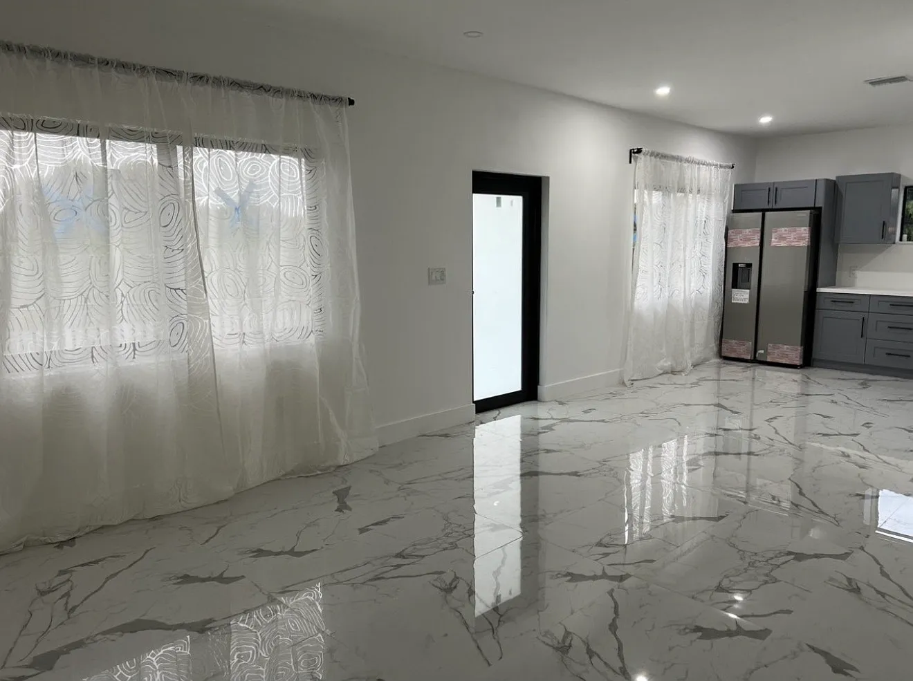 3 bed, 1500 sqft, $2,800 — Photo 4