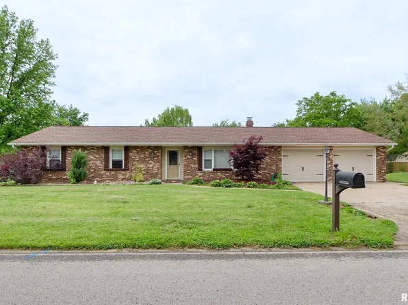 608 Mary Lynn Dr, Marion, IL 62959