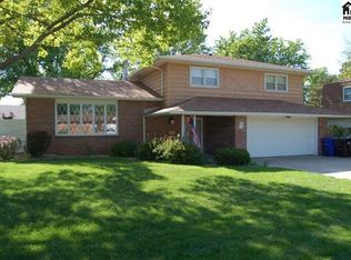 1427 N Ranch Rd, McPherson, KS 67460