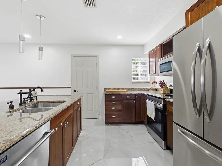 Spacious kitchen area
