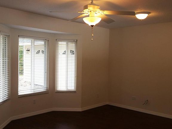 3rd image of 1934 Jackson Ln