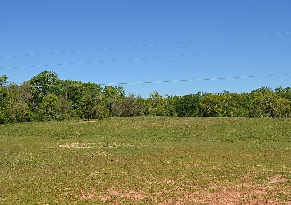 2nd image of 2317 Lou Gurley Rd
