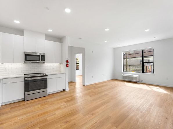 175 W 7th St APT 302
