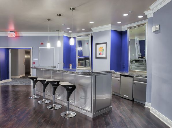 530 E Ohio St UNIT 507