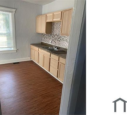 5th image of 244 S Highland Ave #244