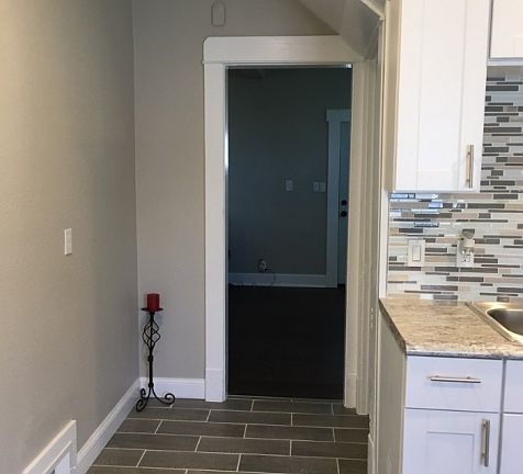5th image of 2809 Searsdale Ave