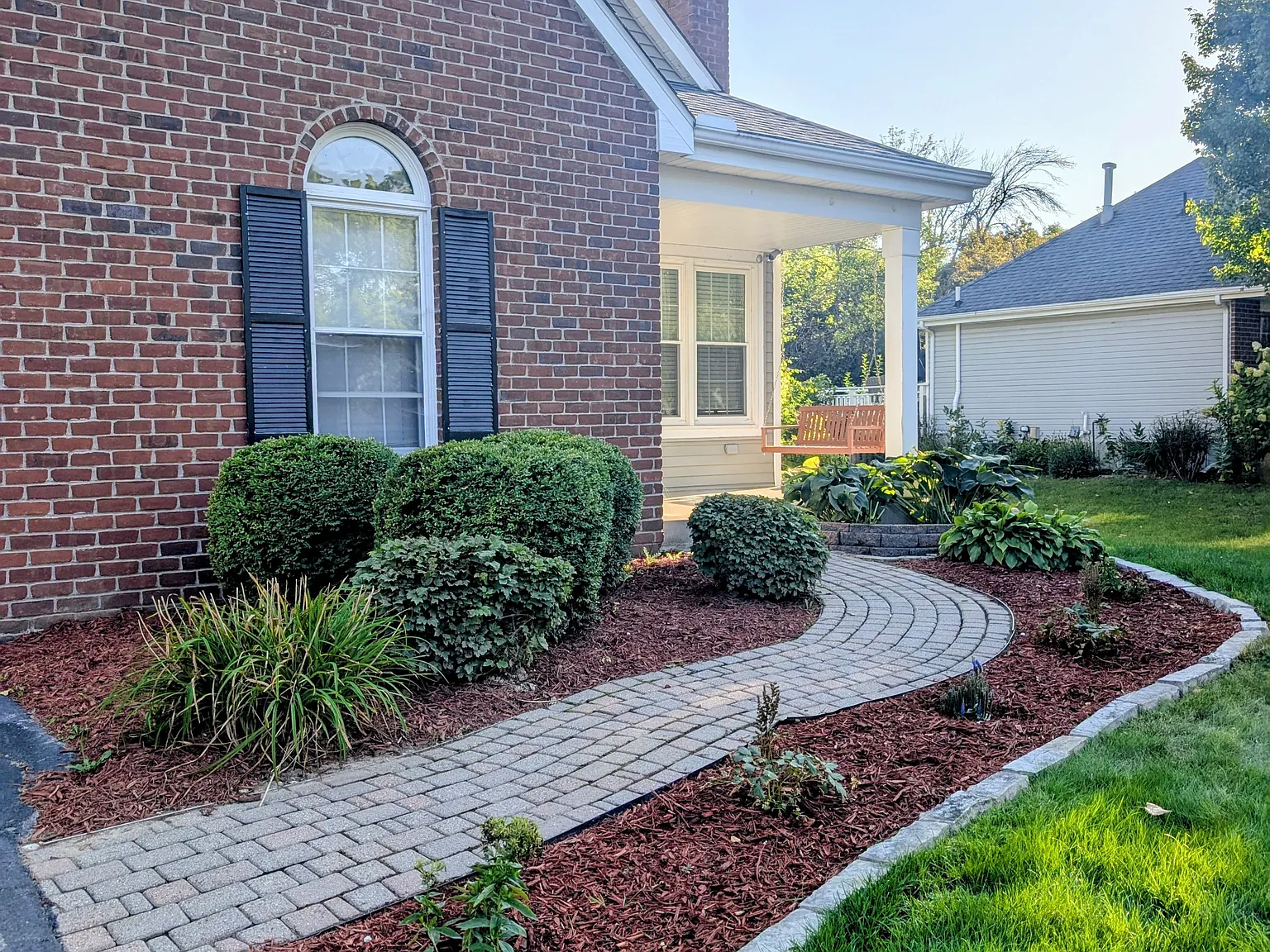 8816 Knollwood Dr — Photo 2