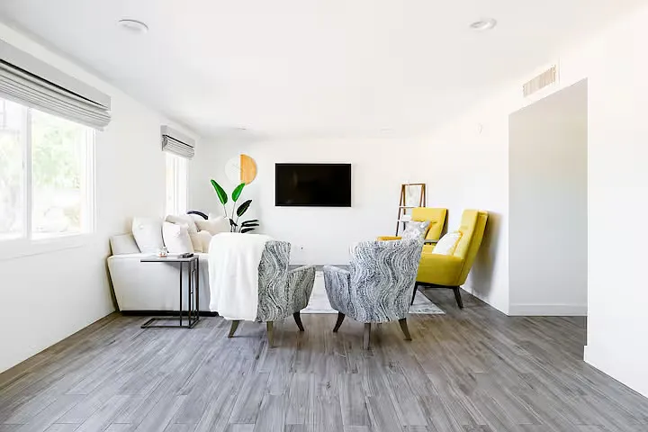 8607 E Columbus Ave — Photo 6