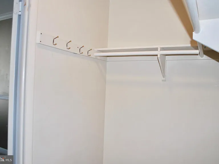 2850 Dover Ln #203 — Photo 14