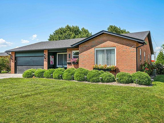 2nd image of 44 Tanglewood Dr