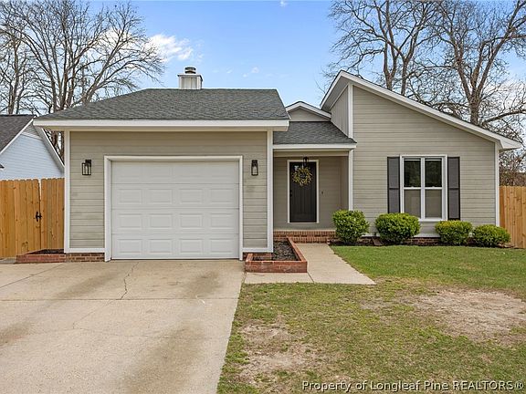 2nd image of 3640 Hastings Dr