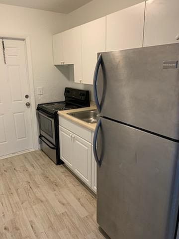 1st image of 1705 NW 8th Pl #B
